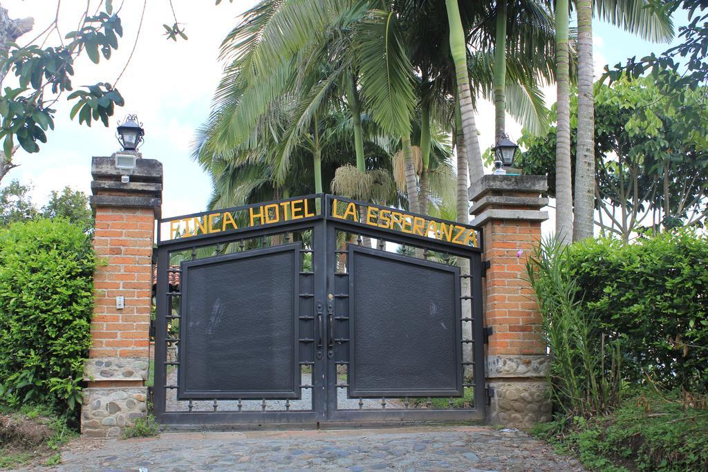 Finca Hotel La Esperanza Montenegro Exterior photo